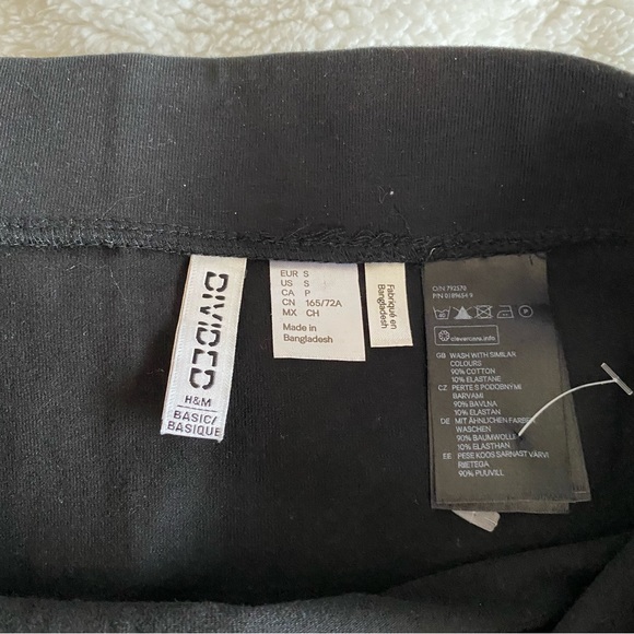 H&M divided black bodycon mini skirt size small - Picture 2 of 3